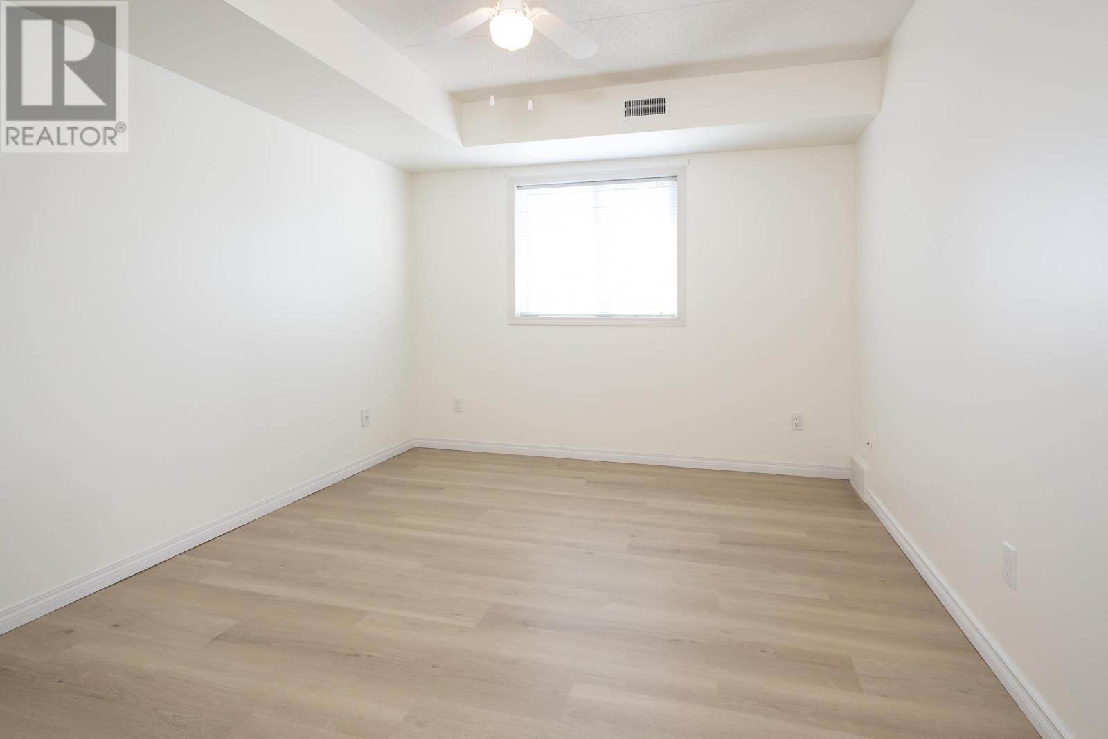107-147 Fanshaw ST - 22