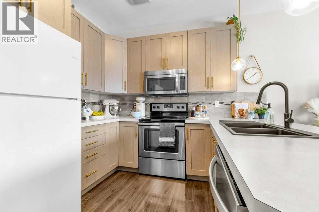 125 Henderson Crescent - 5