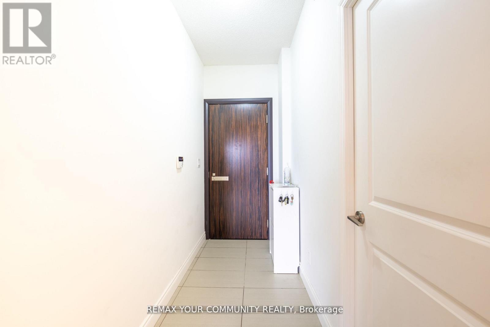 #520 325 SOUTH PARK ROAD - 4