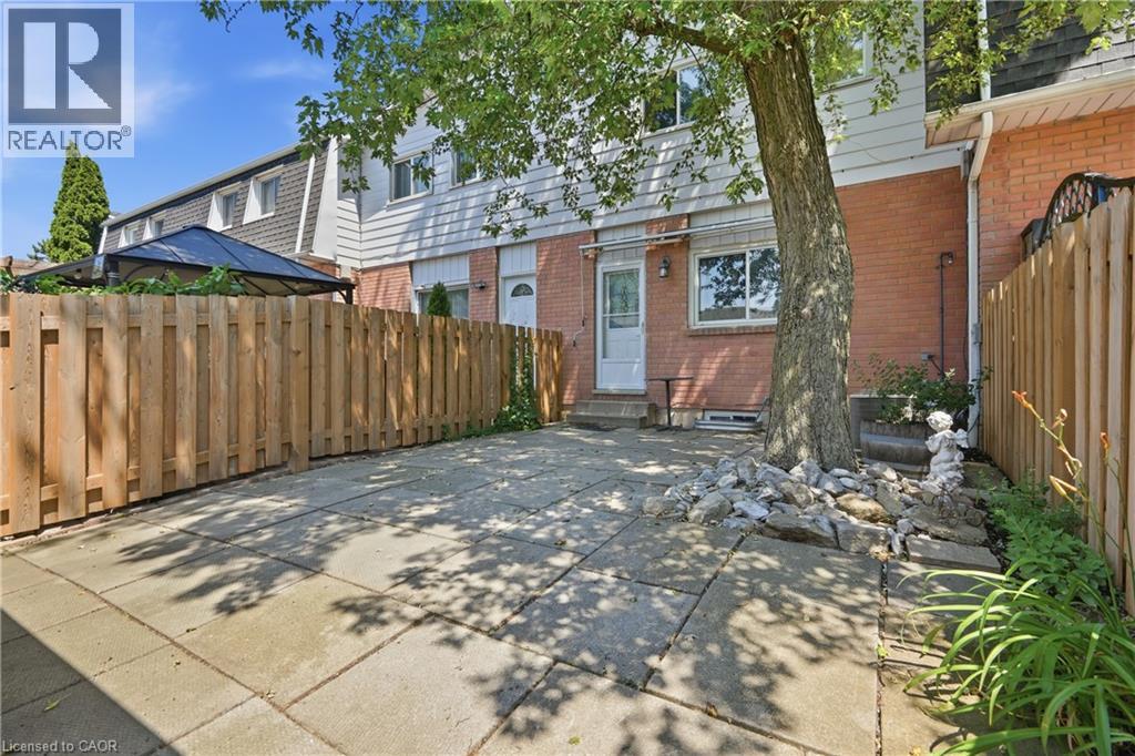 #5 185 DENISTOUN Street - 16