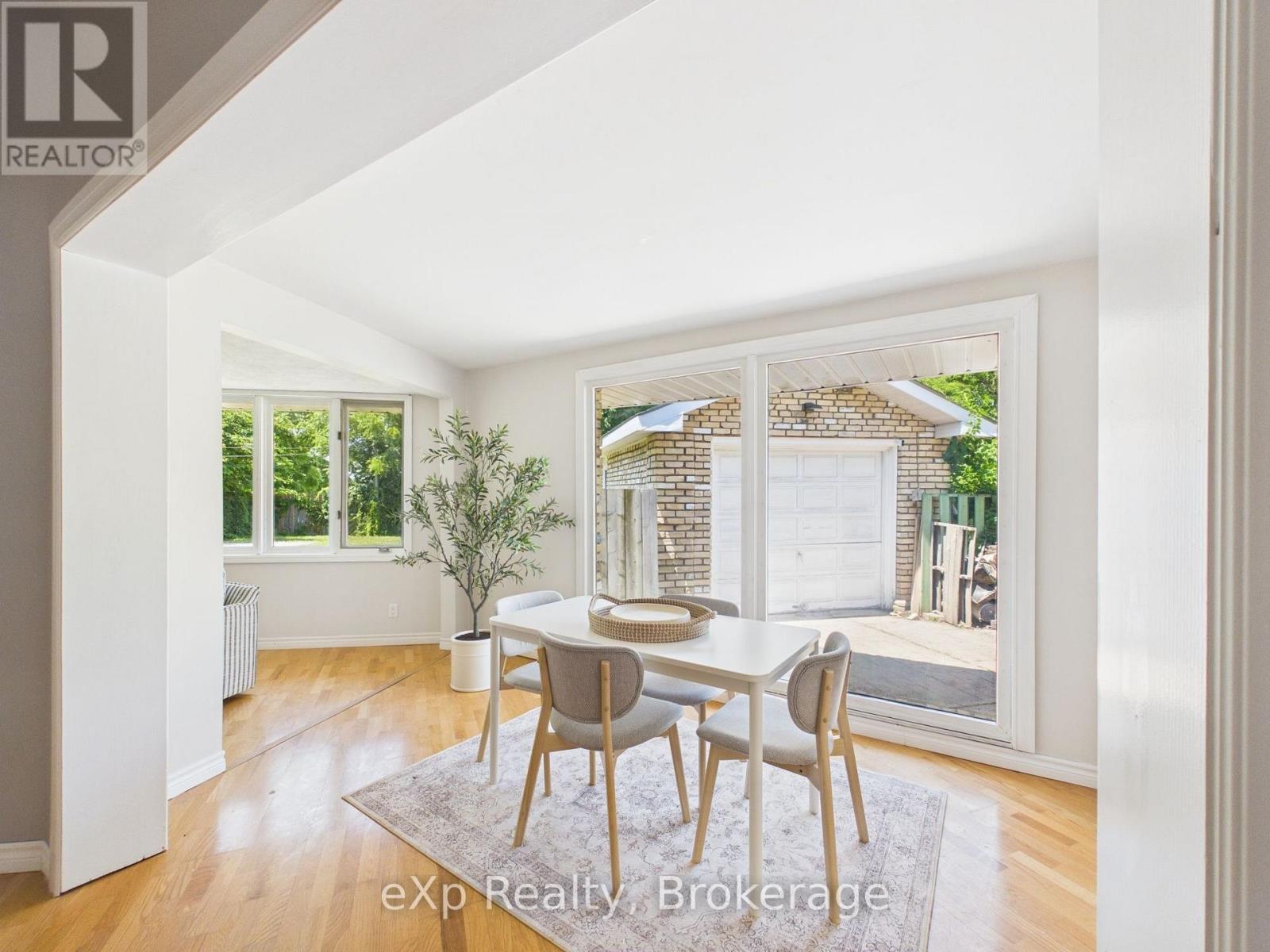 312 BRICKER STREET - 28