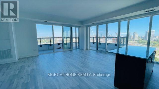 #1531 20 INN ON THE PARK DRIVE - 7