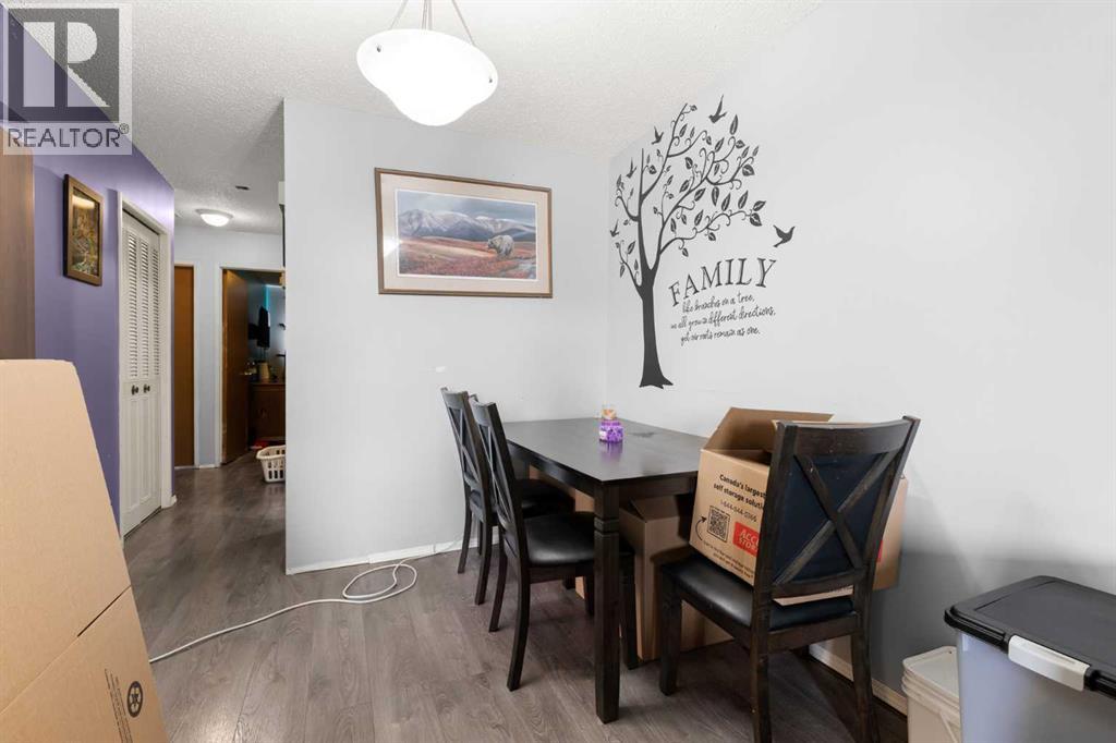 211 Ross Glen Drive SE - 7