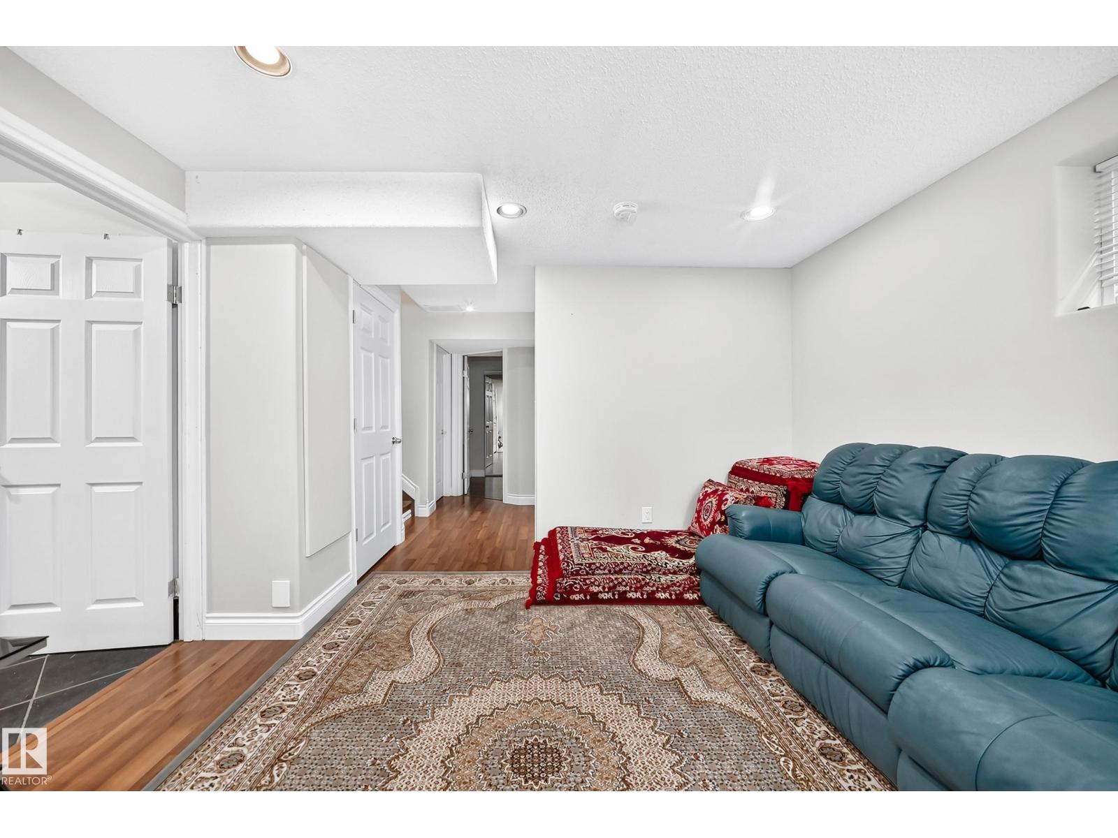 1126 GRANTHAM DR NW - 40