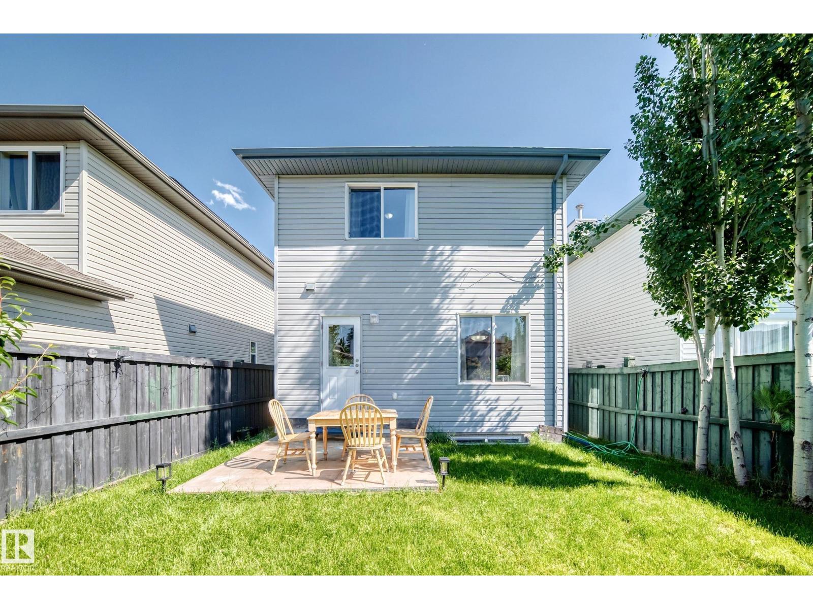 1126 GRANTHAM DR NW - 52
