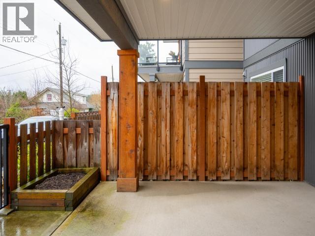 #B2 6900 BURNABY STREET - 42