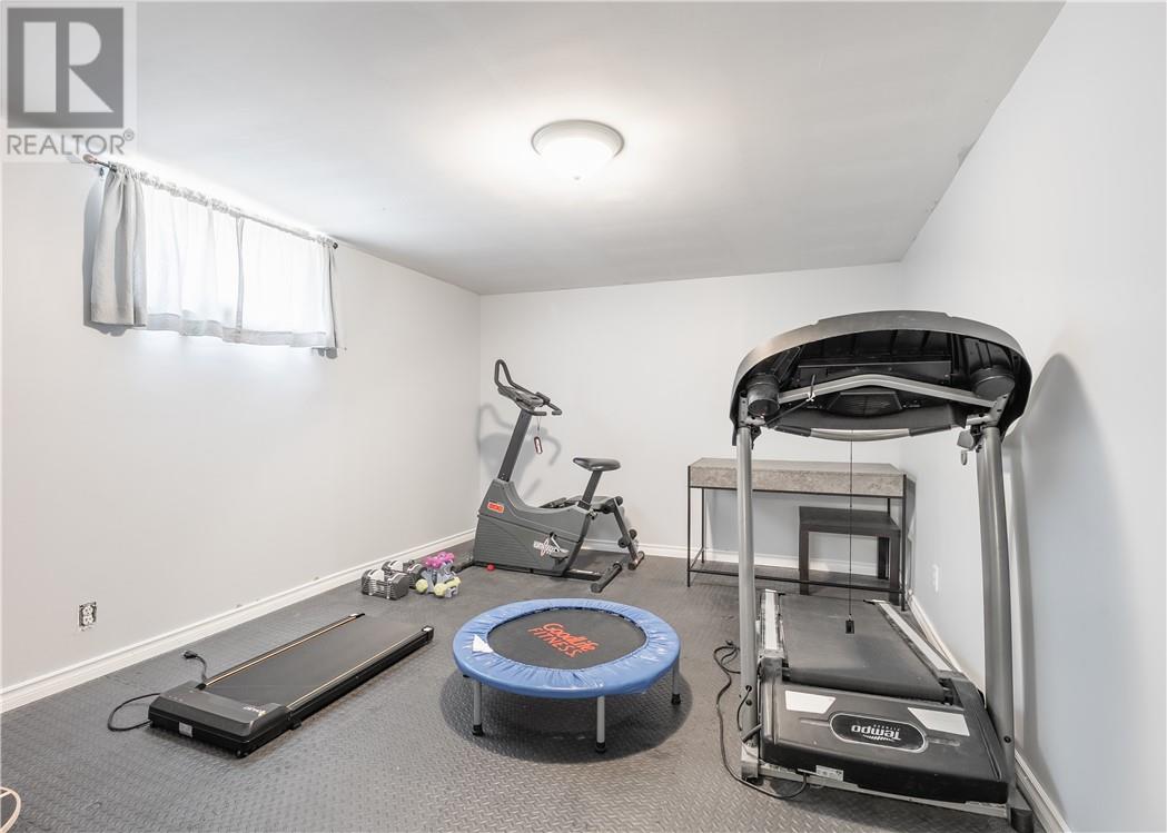 4483 Hector Crescent - 15