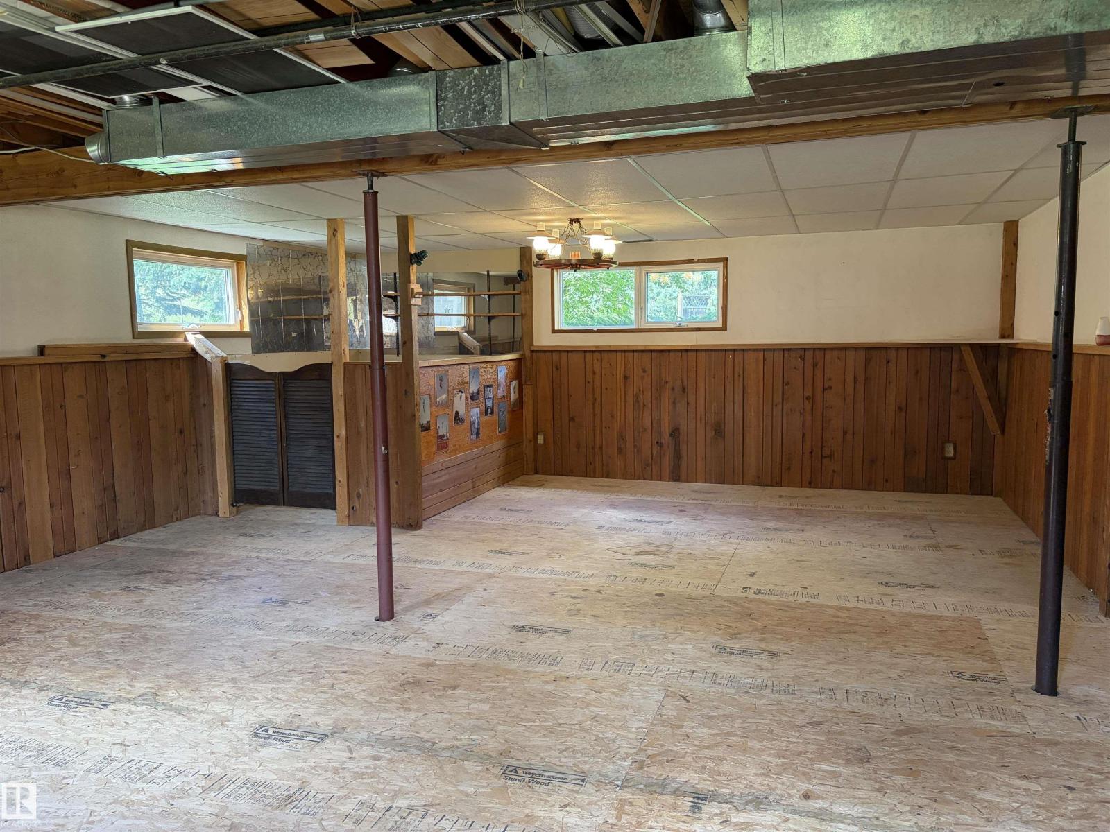 57403 HWY 764 - 28