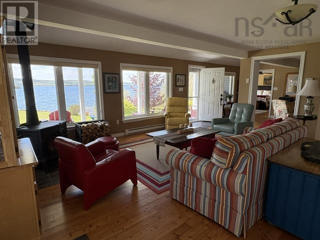 68 D Hutchison Road - 25