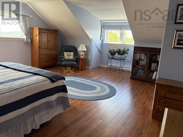 68 D Hutchison Road - 49