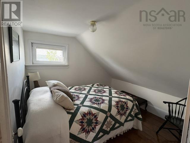 68 D Hutchison Road - 38
