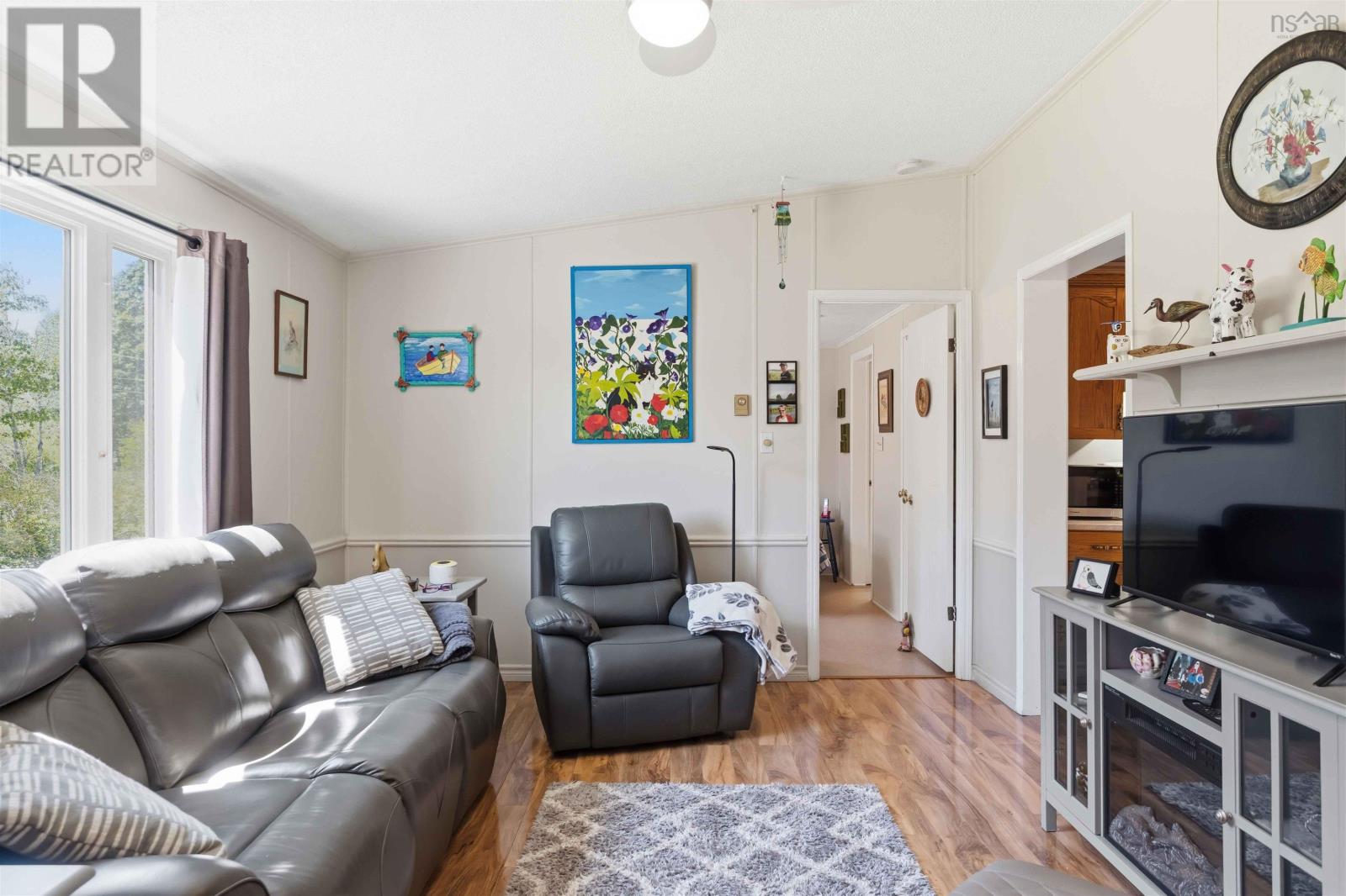 992 Howe Avenue - 22