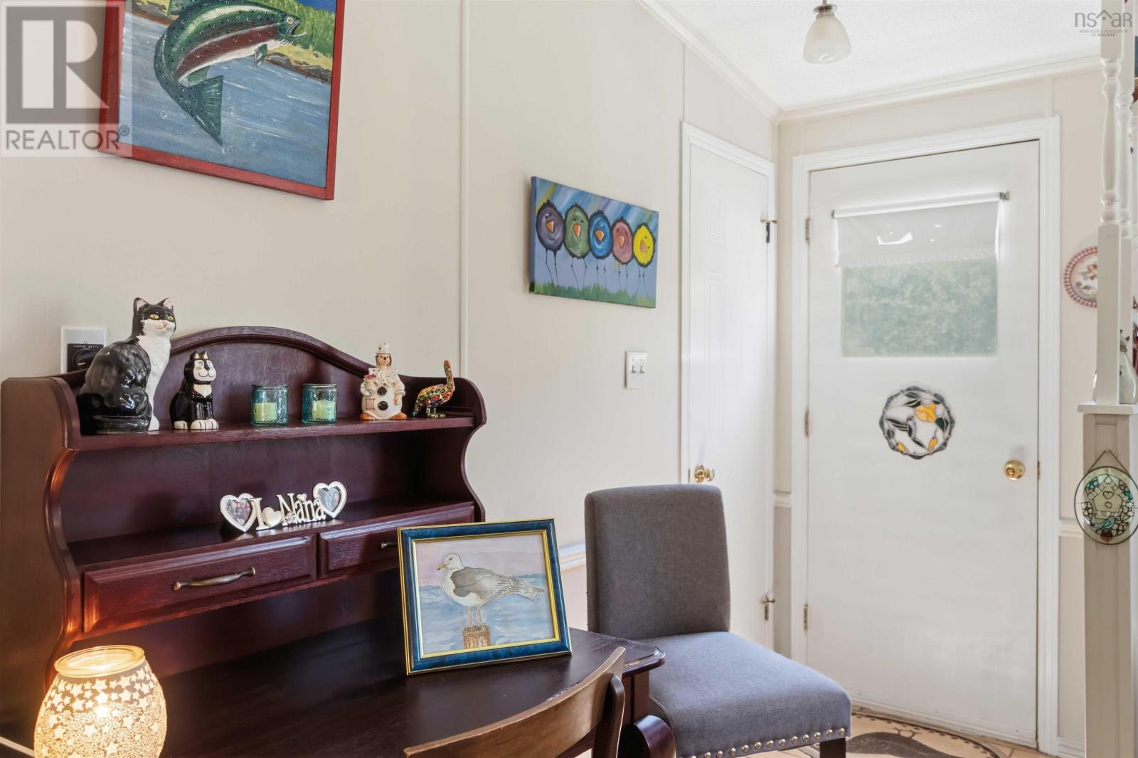992 Howe Avenue - 24