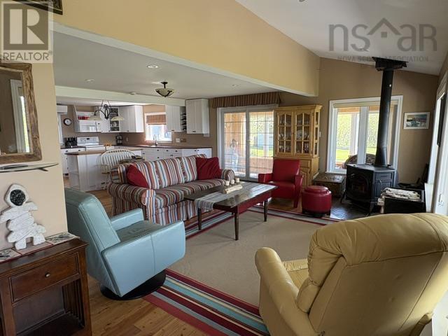 68 D Hutchison Road - 26