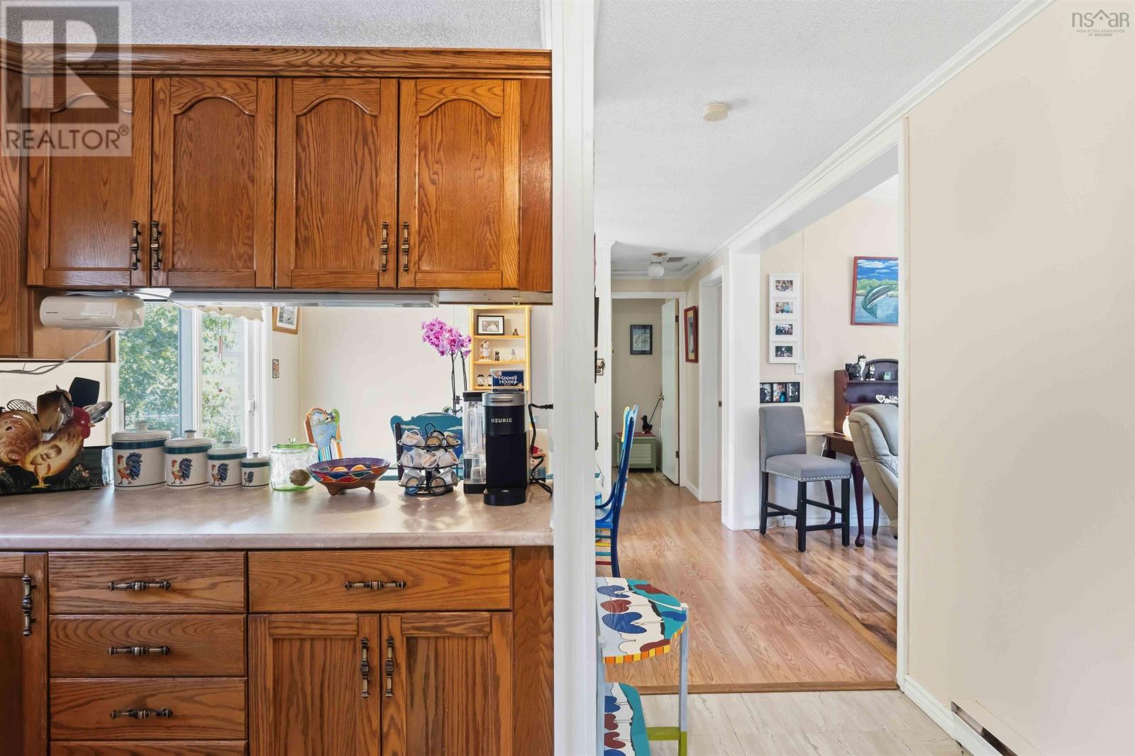 992 Howe Avenue - 14