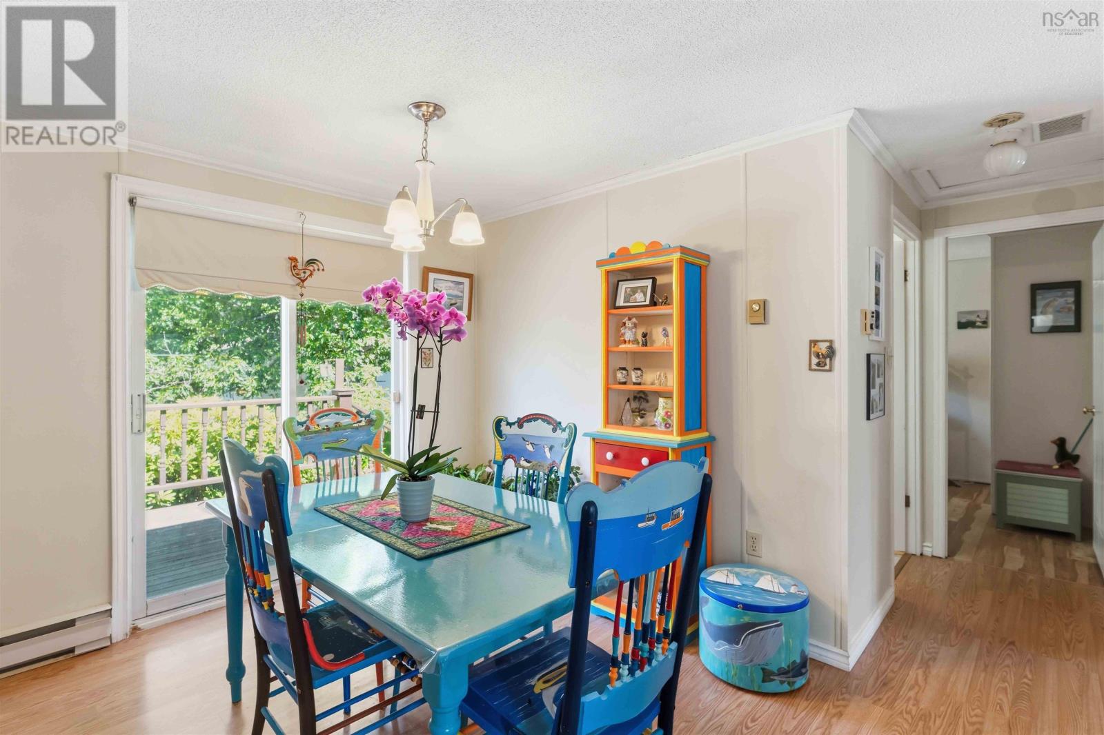 992 Howe Avenue - 18
