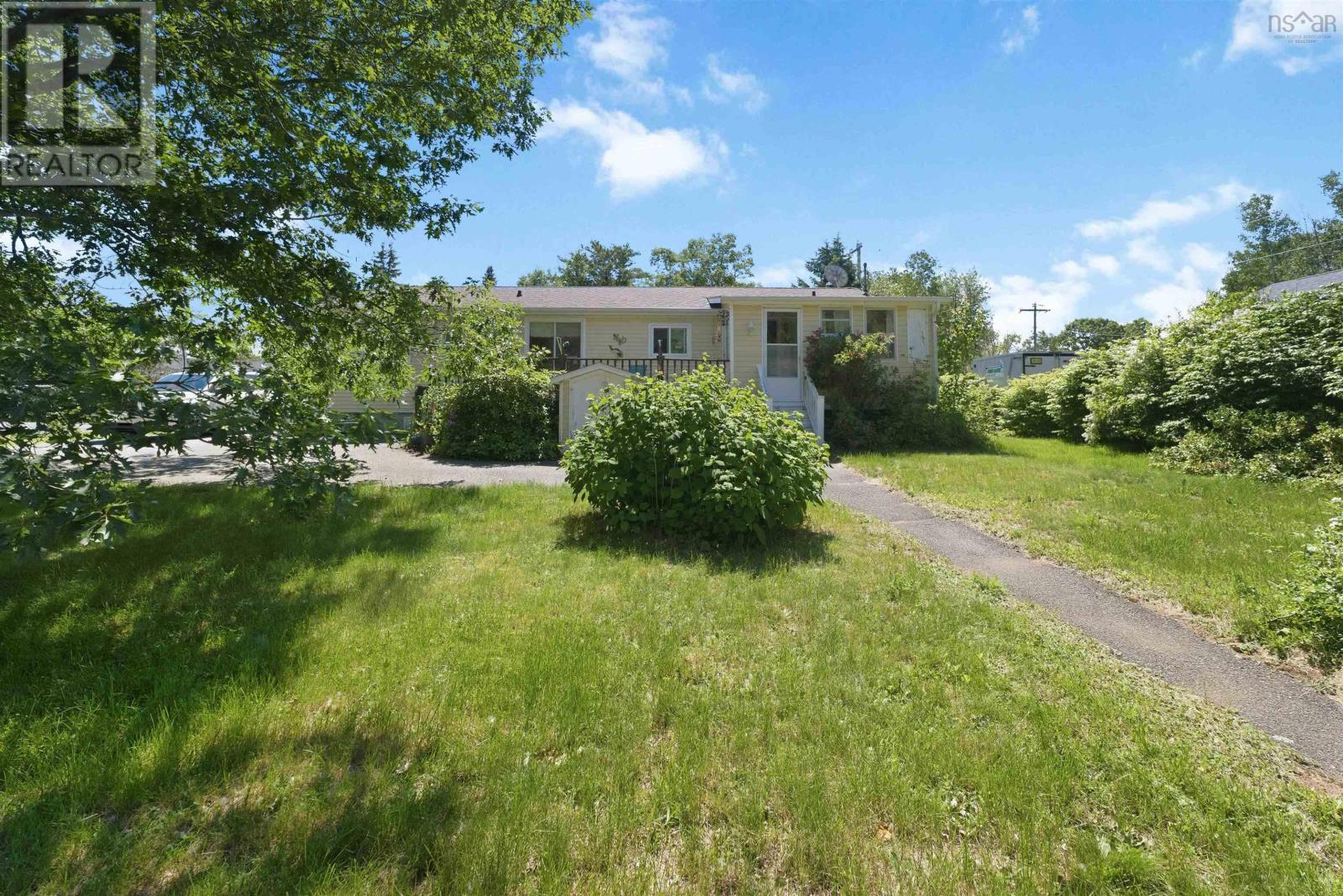 992 Howe Avenue - 43