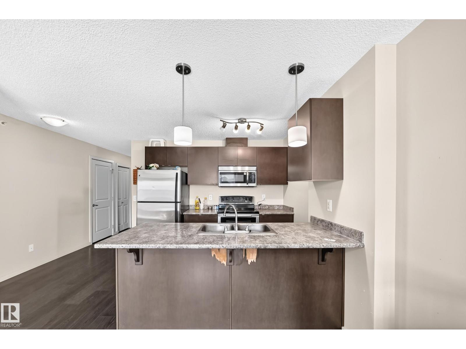 #416 3357 16A AV NW - 11