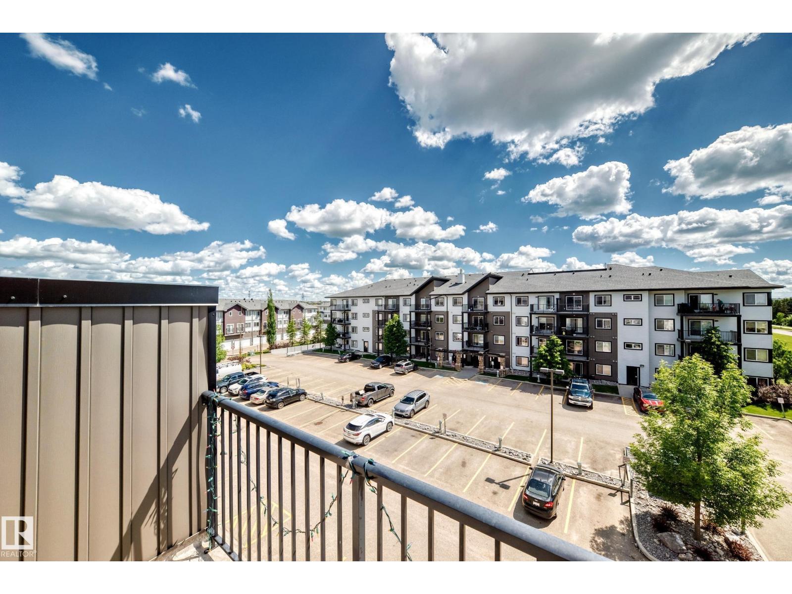 #416 3357 16A AV NW - 17