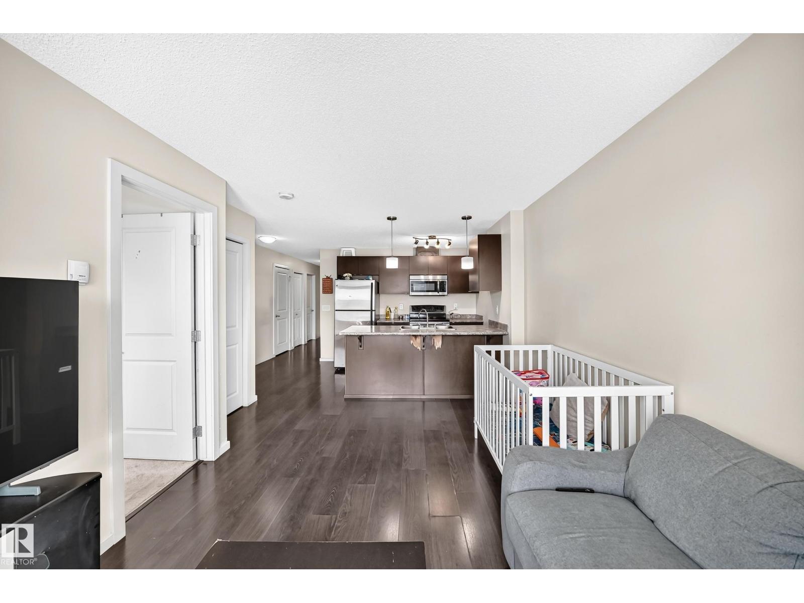 #416 3357 16A AV NW - 19
