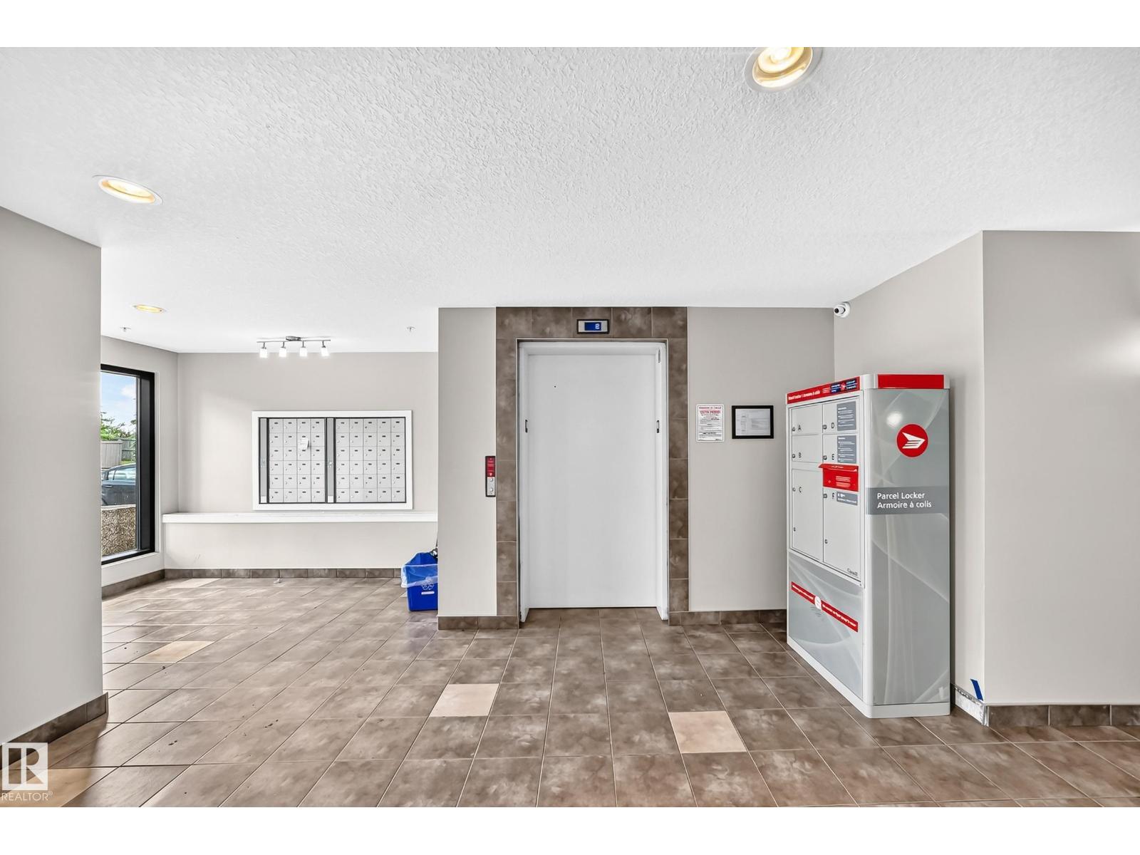 #416 3357 16A AV NW - 34