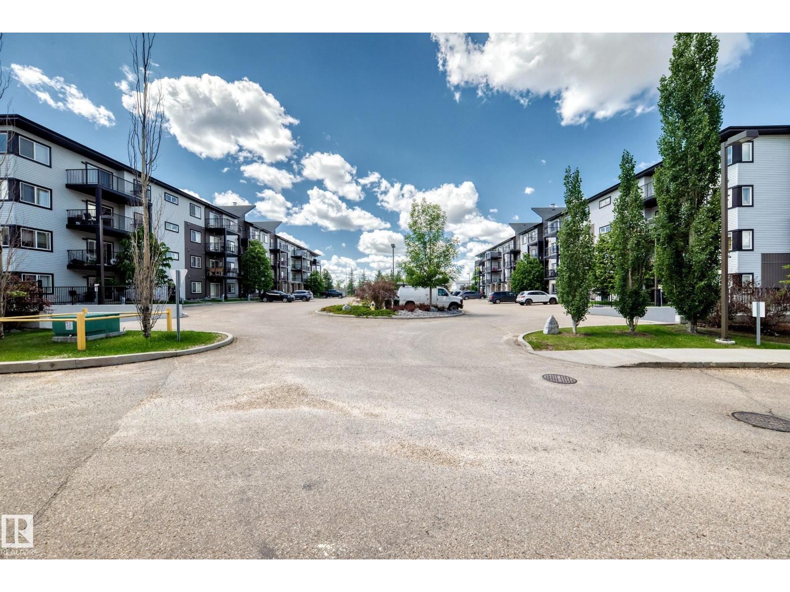 #416 3357 16A AV NW - 44