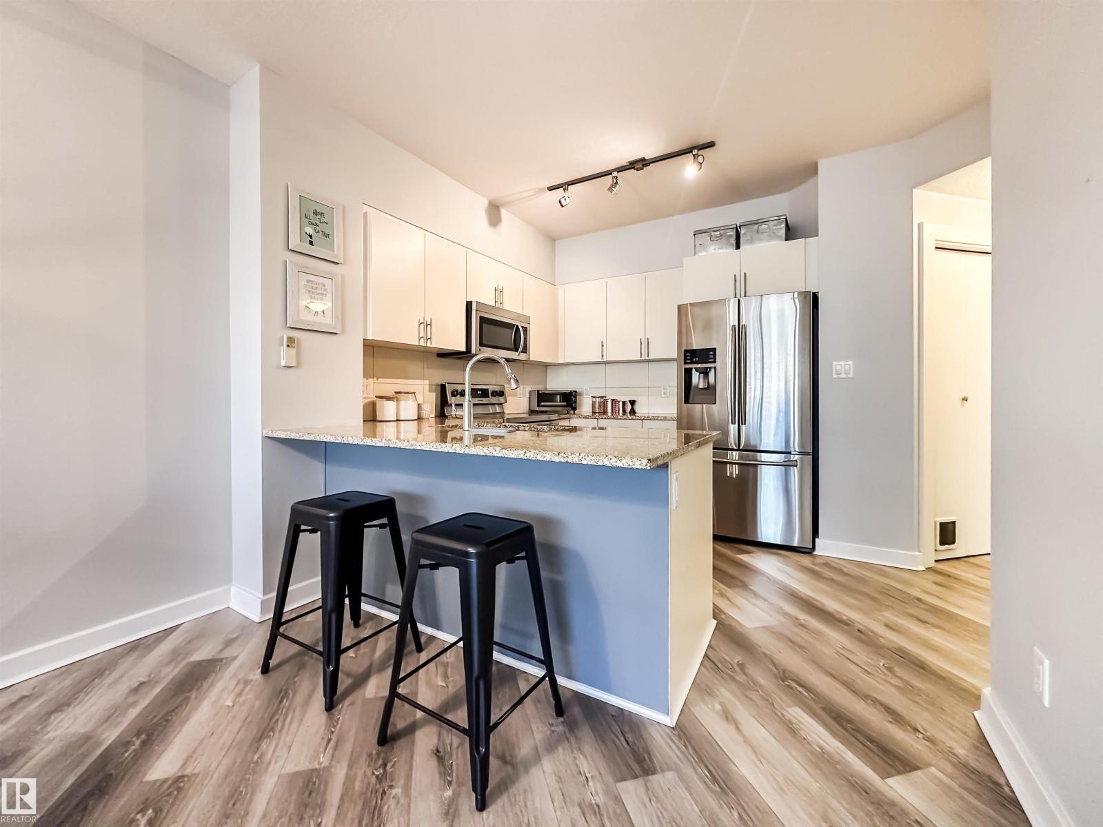 #703 10152 104 ST NW - 15