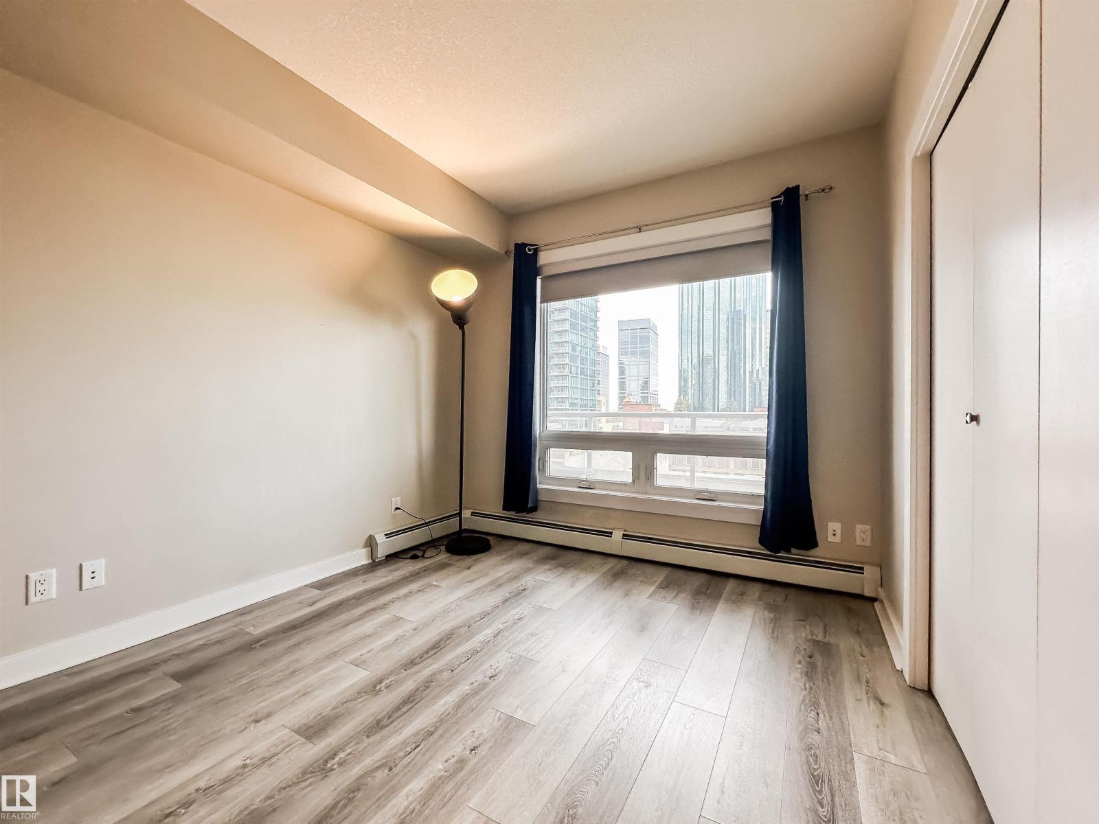 #703 10152 104 ST NW - 25