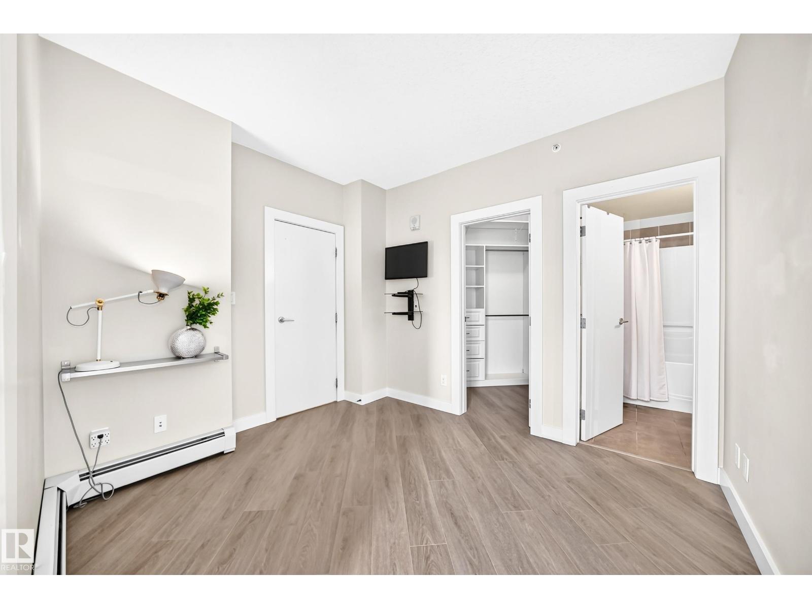 #703 10152 104 ST NW - 27