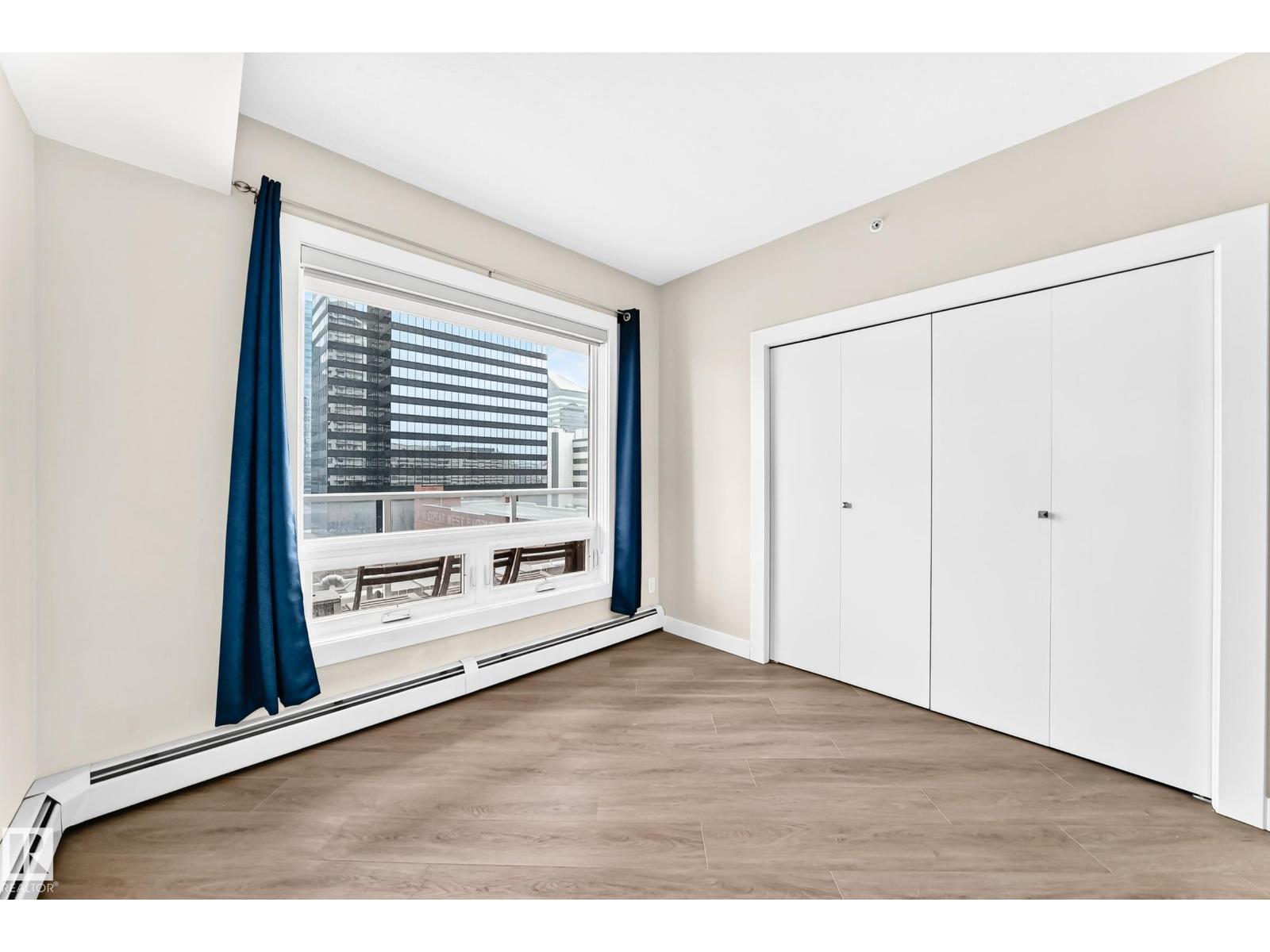 #703 10152 104 ST NW - 35