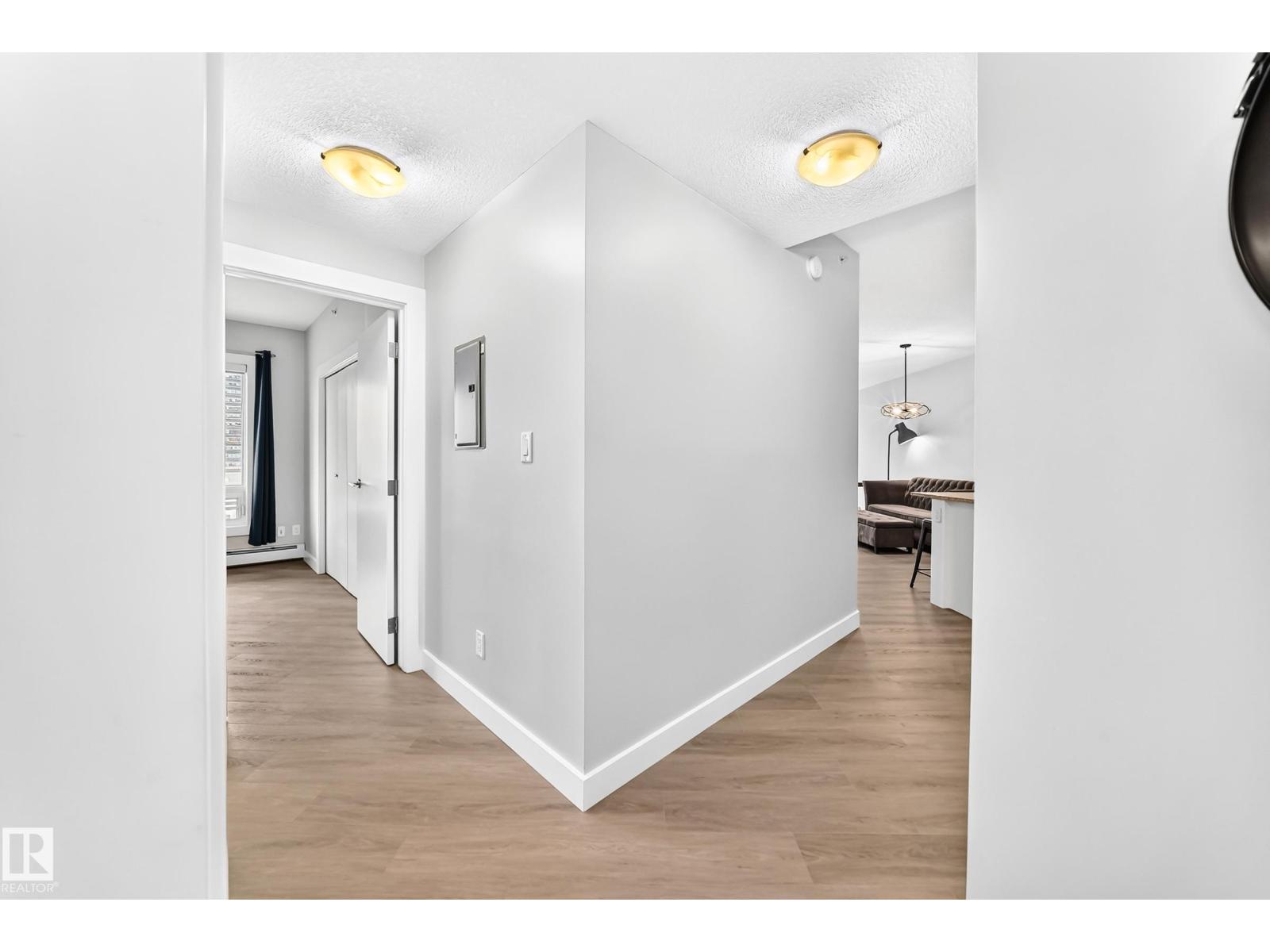 #703 10152 104 ST NW - 6