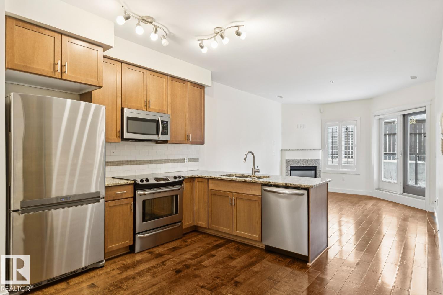 #16 11518 76 AV NW - 11