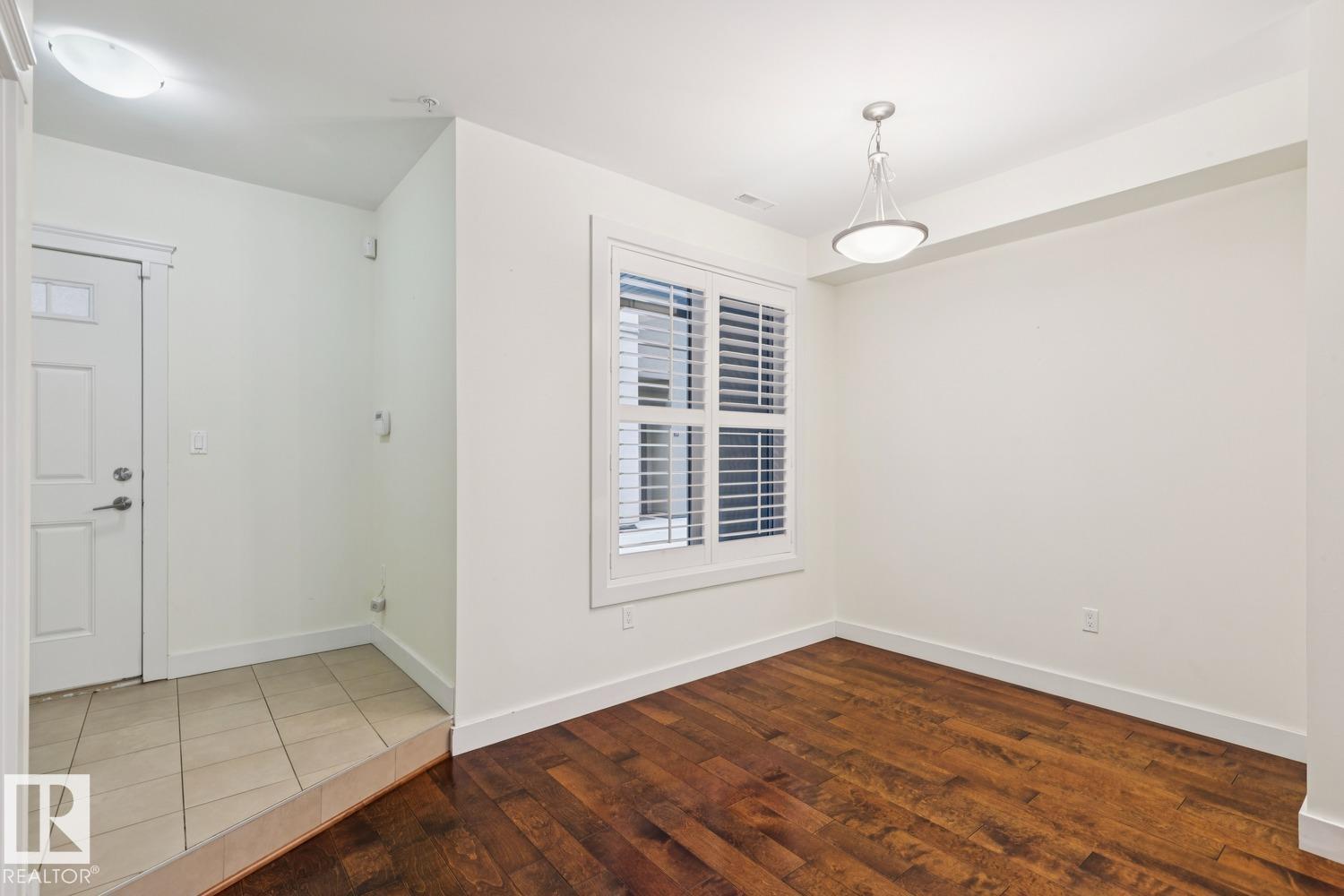 #16 11518 76 AV NW - 4