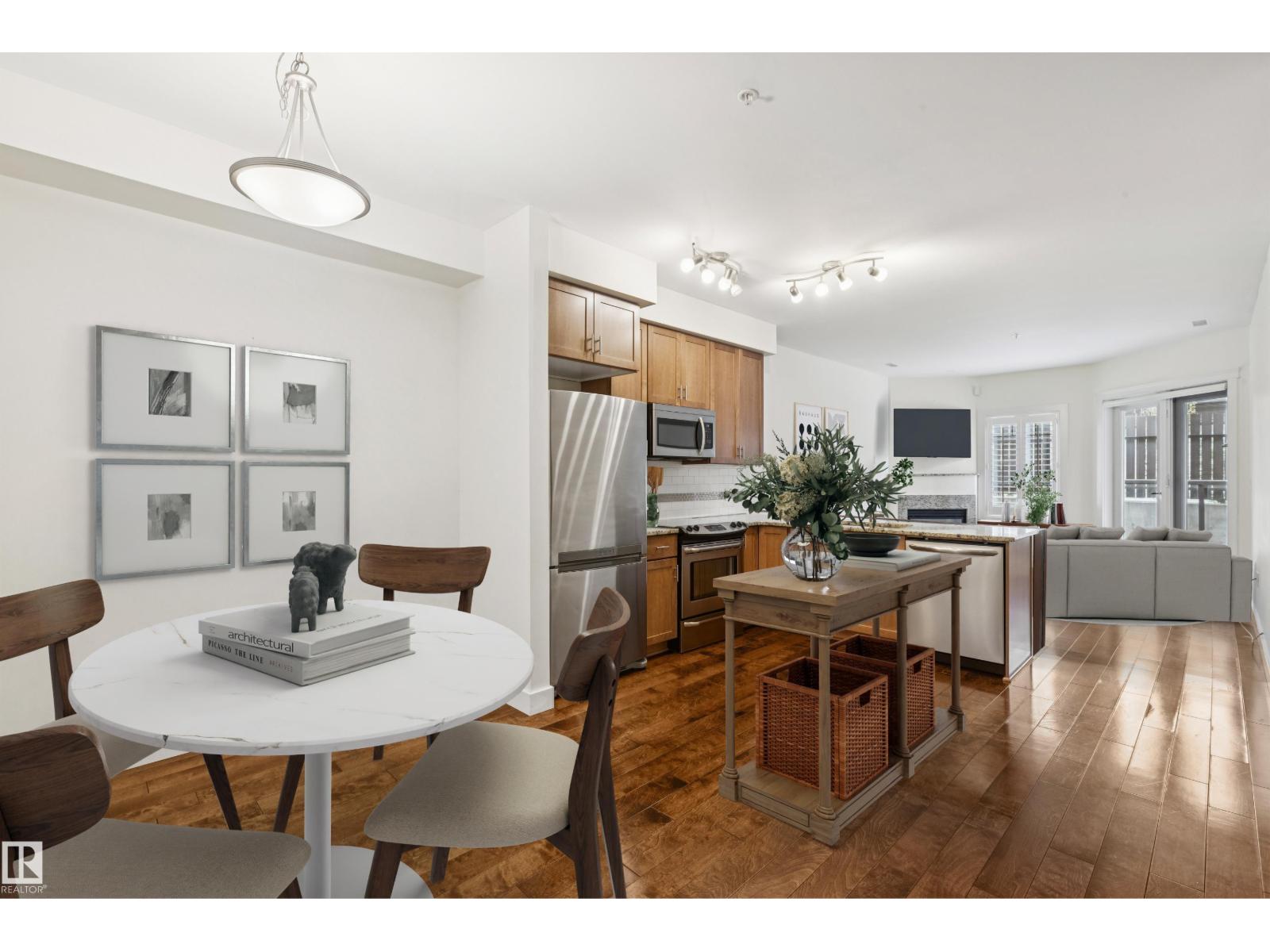 #16 11518 76 AV NW - 5