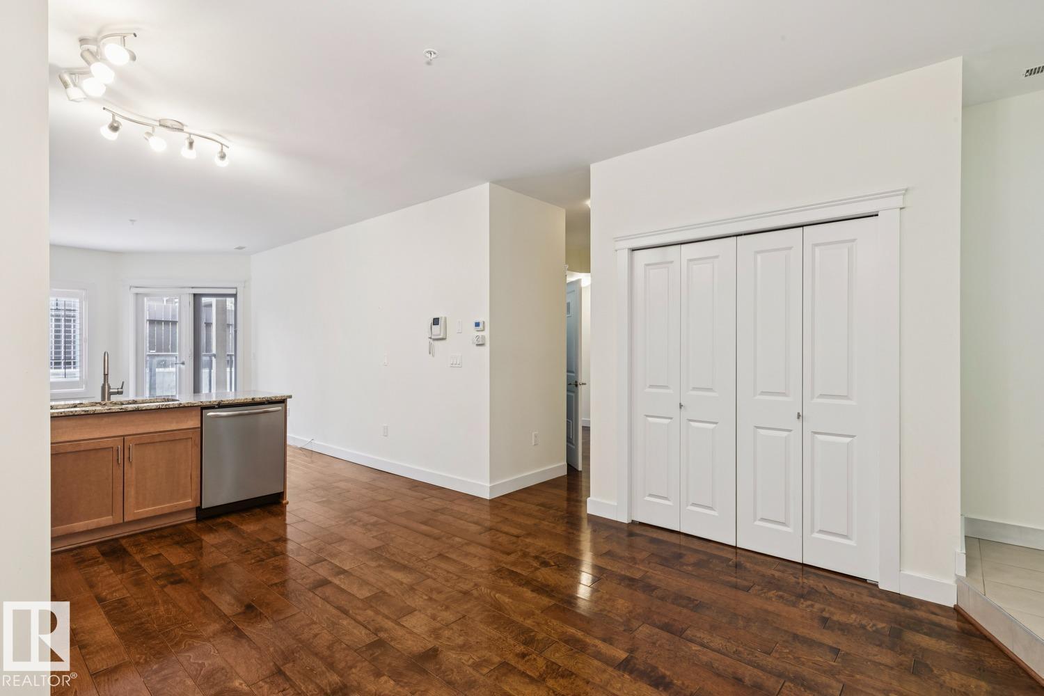 #16 11518 76 AV NW - 8