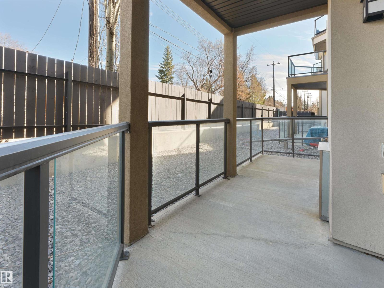 #16 11518 76 AV NW - 32