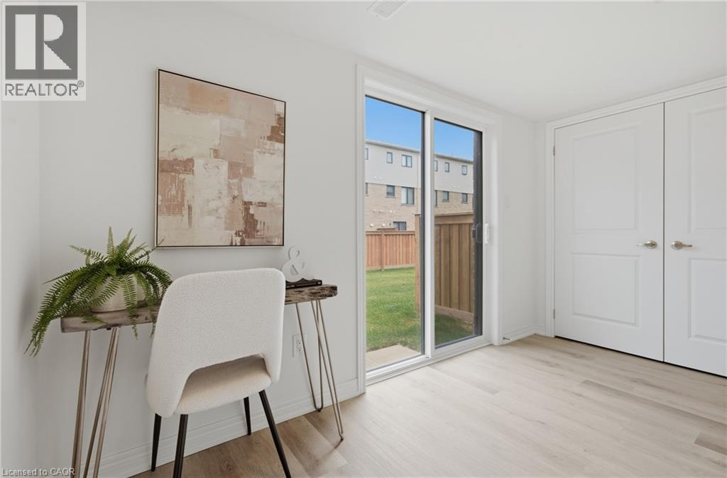 19B BINGHAM Road - 25