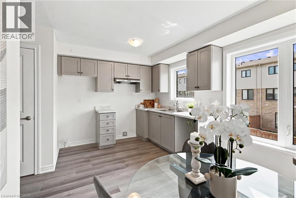 19B BINGHAM Road - 13