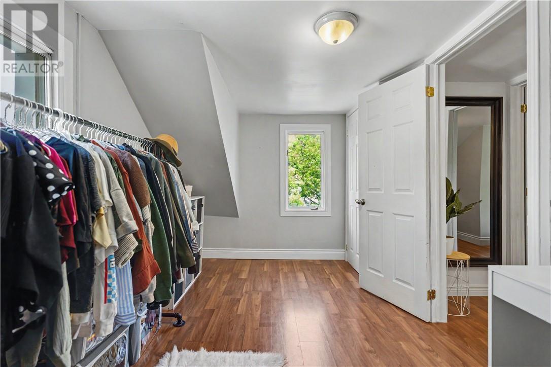 703 Griffith Street - 21