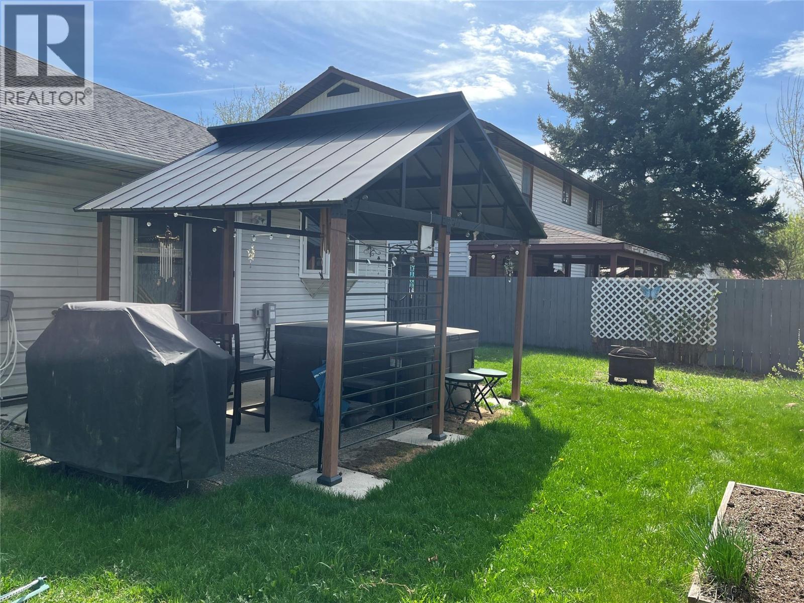 2034 Saddleview Avenue - 2
