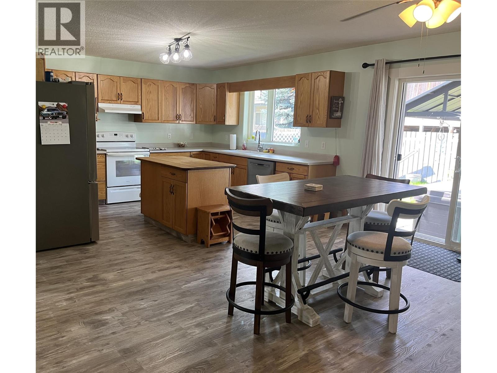2034 Saddleview Avenue - 6
