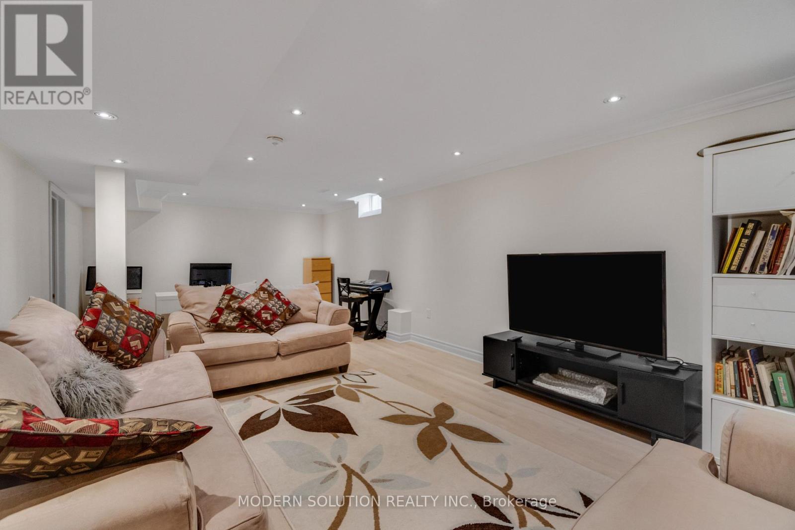 44 BENDAMERE CRESCENT - Image 30