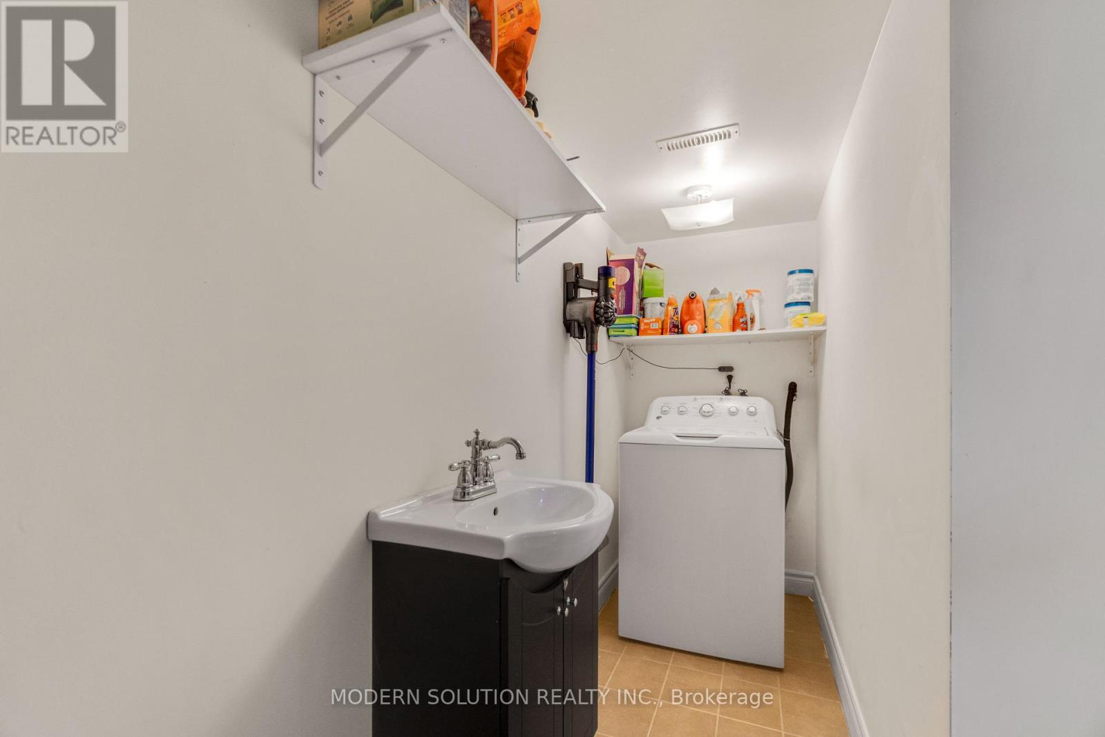 44 BENDAMERE CRESCENT - Image 33