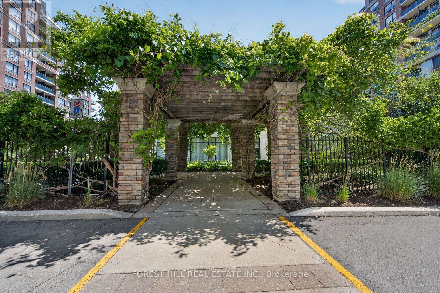 #407 350 RED MAPLE ROAD - Image 32