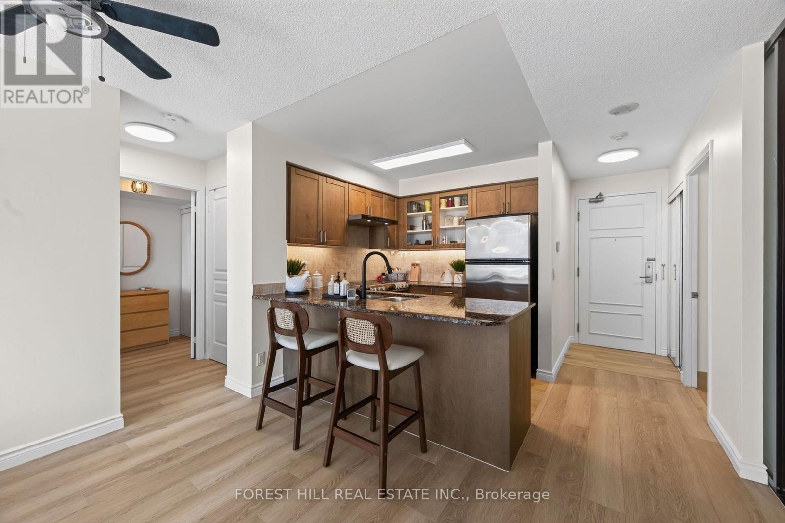 #407 350 RED MAPLE ROAD - Image 7