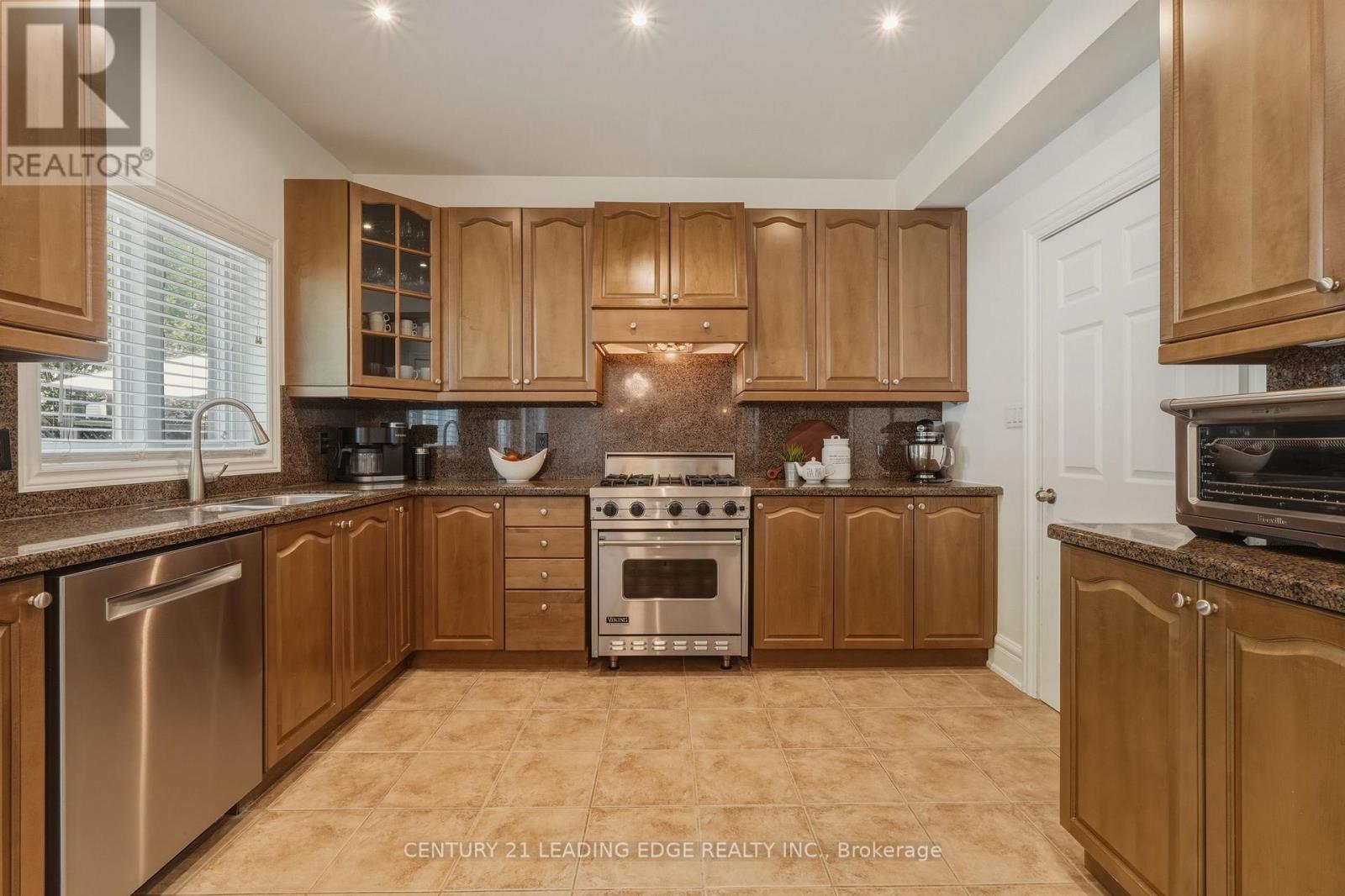 8 HAVERHILL TERRACE - 26