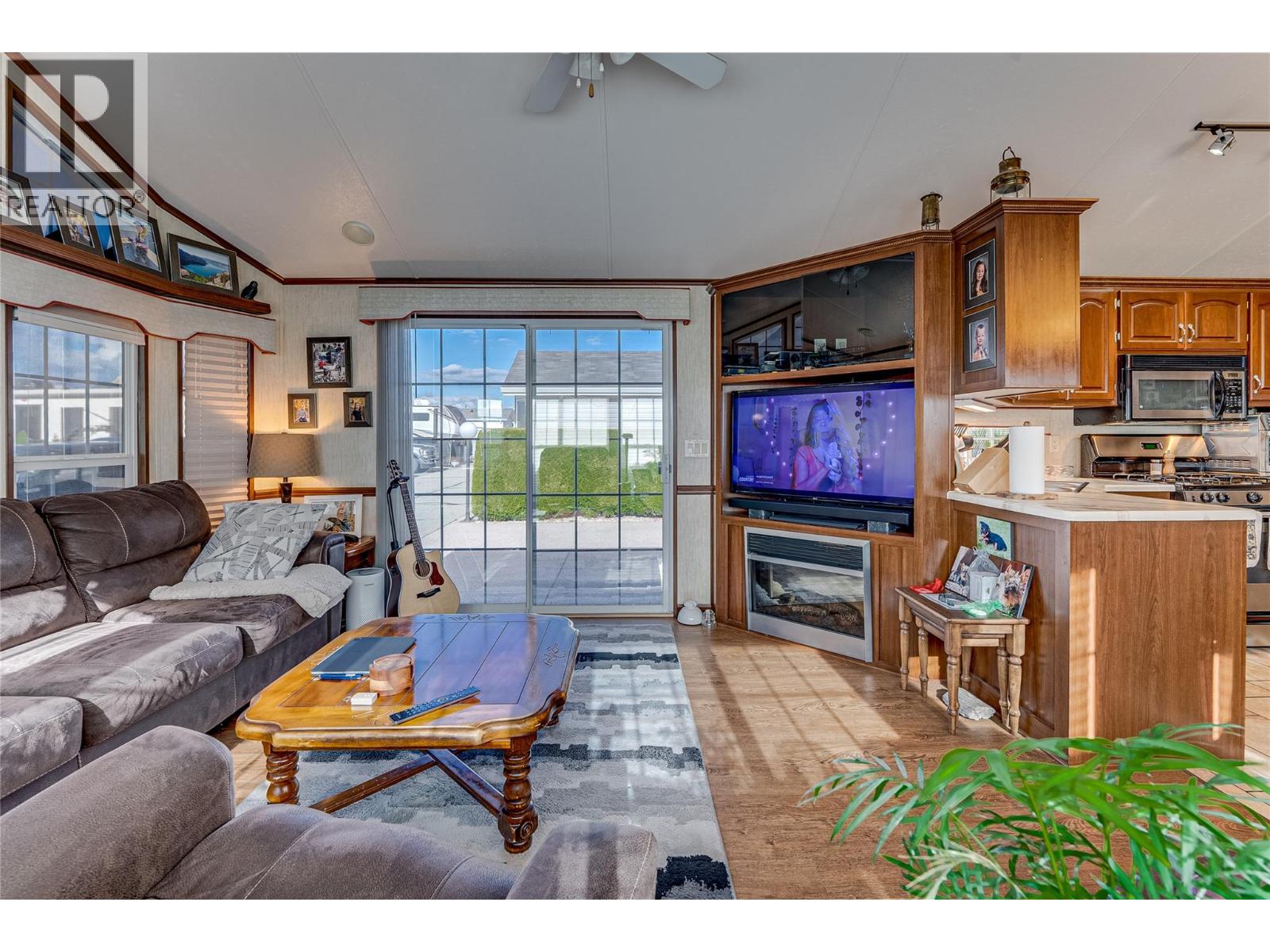 #82 8000 Highland Road - 4