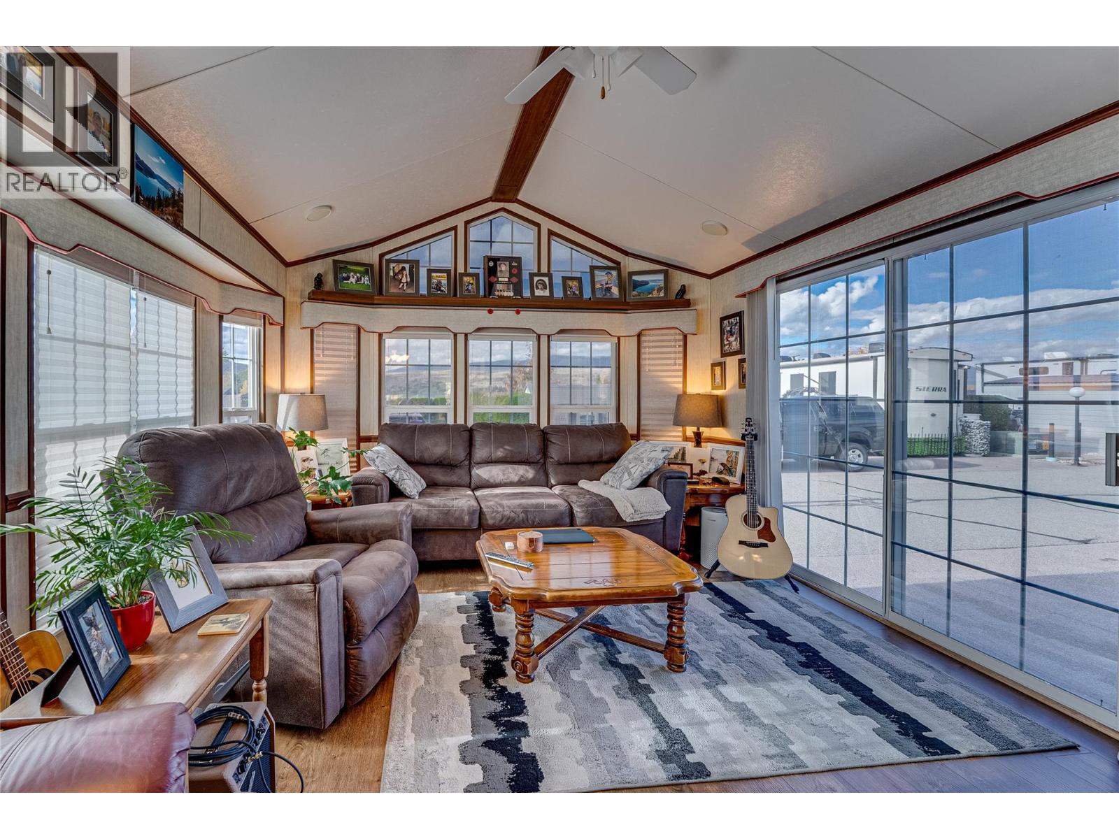 #82 8000 Highland Road - 3