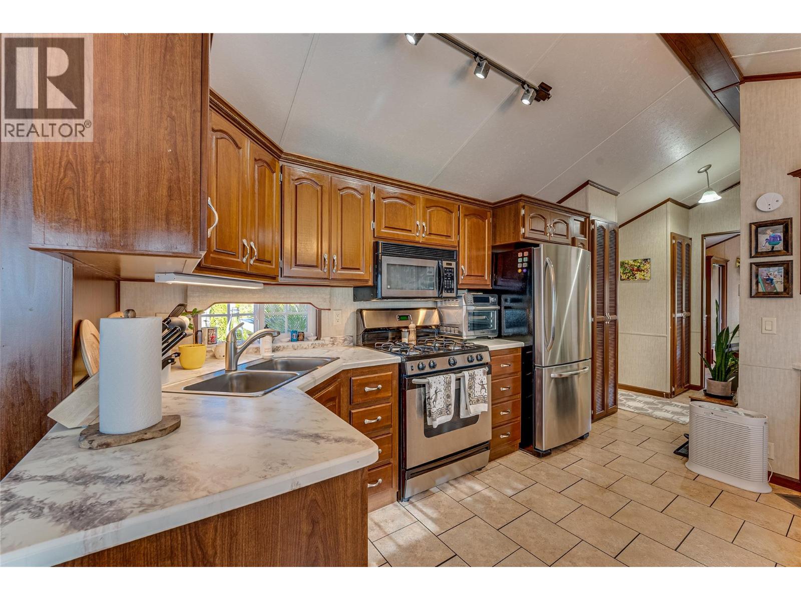 #82 8000 Highland Road - 8