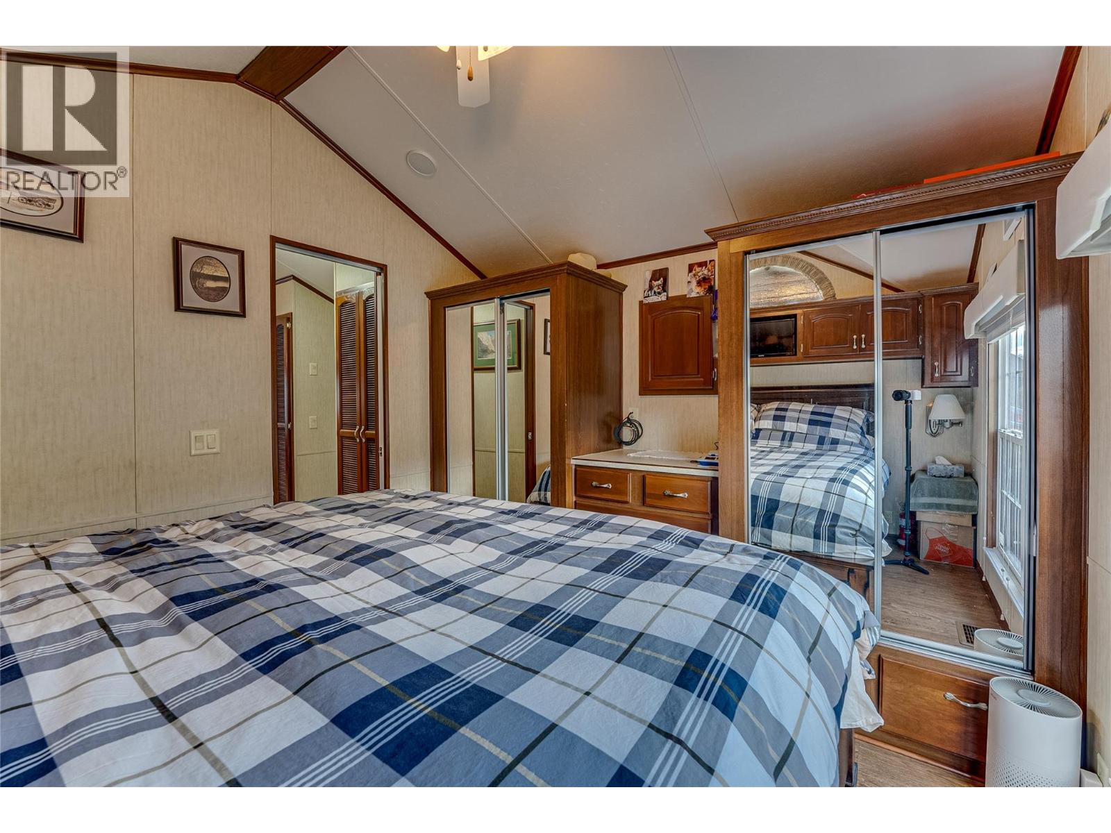 #82 8000 Highland Road - 12